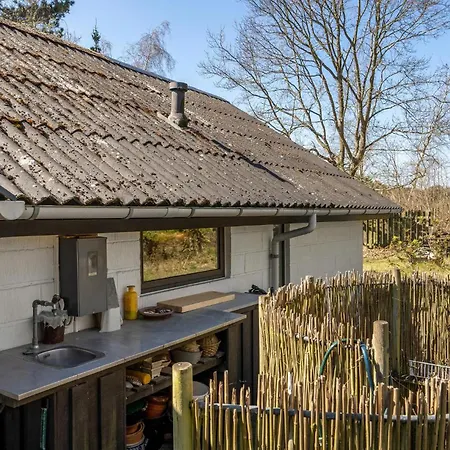 2 Bedroom Awesome In Holiday home