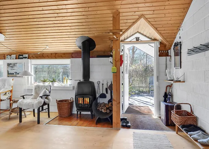 Pet Friendly In With Wifi Nordenbro Vesteregn